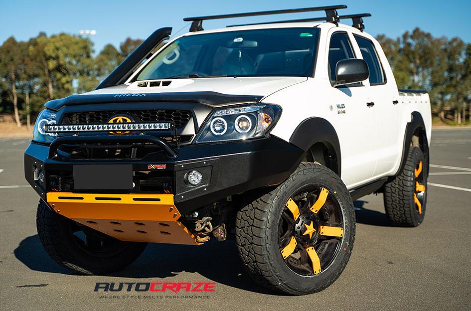 TOYOTA HILUX 4WD ROCKSTAR XD 2 MATTE BLACK ORANGE INSERTS